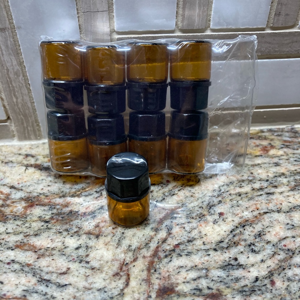 Sample bottles Young living